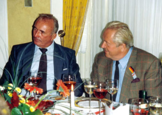 Jean-Marie Le Pen et Franz Schönhuber, auteur de « Der Rebel », une biographie de Le Pen.